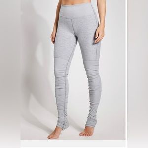 alosoft goddess leggings xs. Feel and look amazing